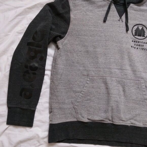 American Eagle Outfitters USA 1977 Gray Hoodie Pullover Spell Out Mens Medium - Picture 2 of 14